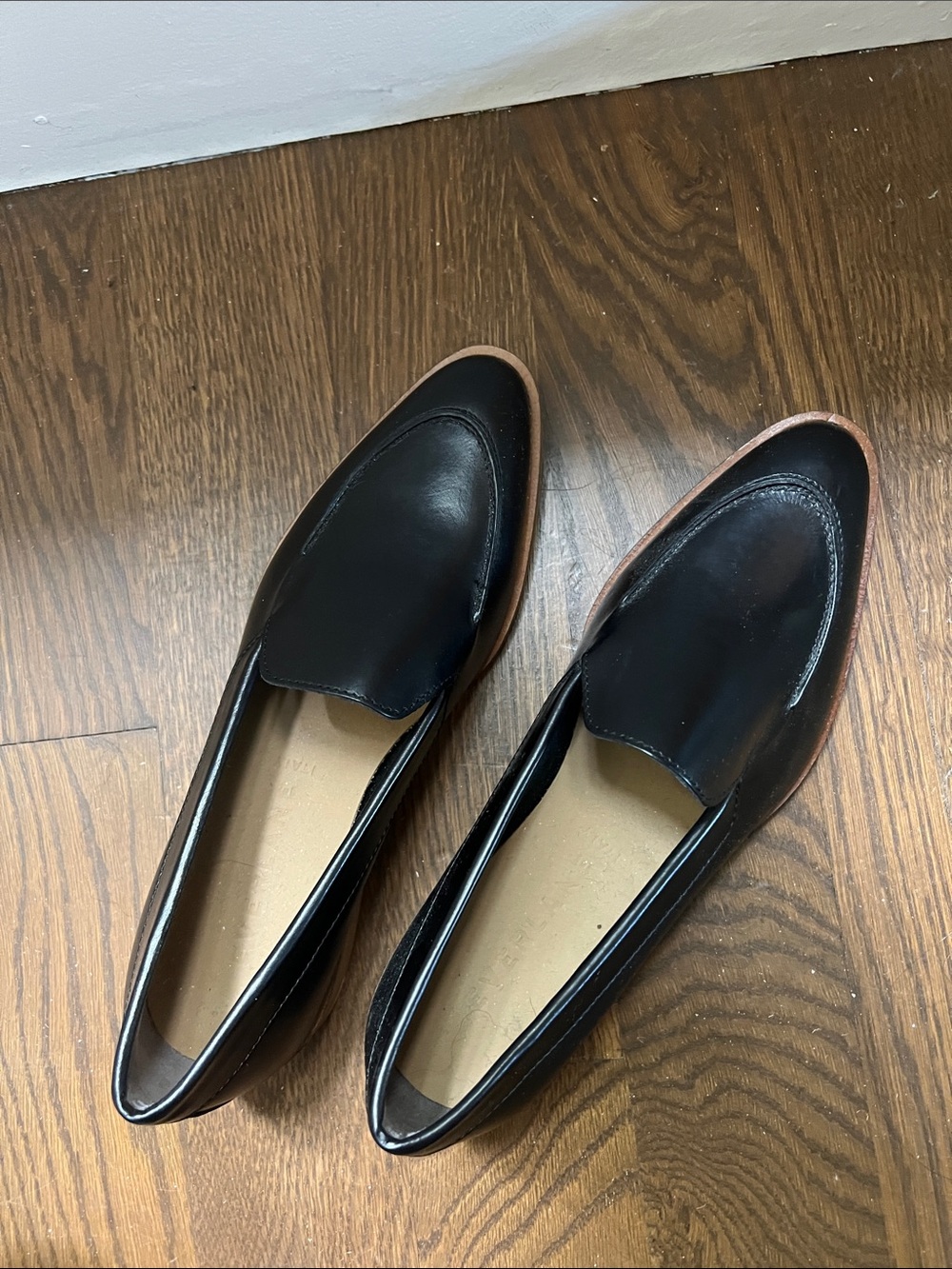 Everlane Black Leather Loafers with Brown Trim